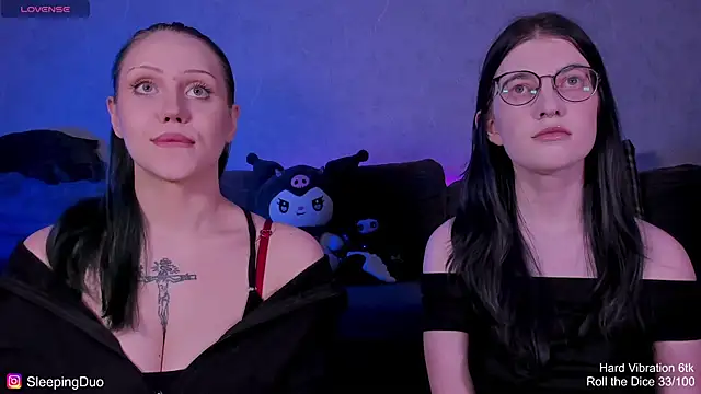 Threesomebabes online show from 5, 6, 2026