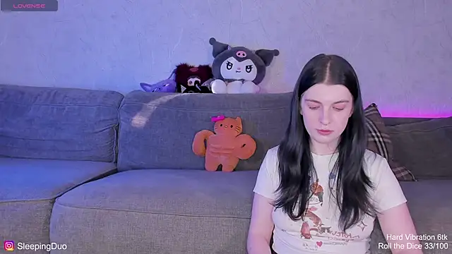 Threesomebabes online show from 8, 7, 2026