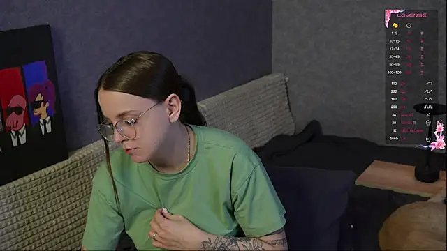 Snapshot of Violetwin chatting on 3, 4, 2026 Violetwin online show from 3, 4, 2026