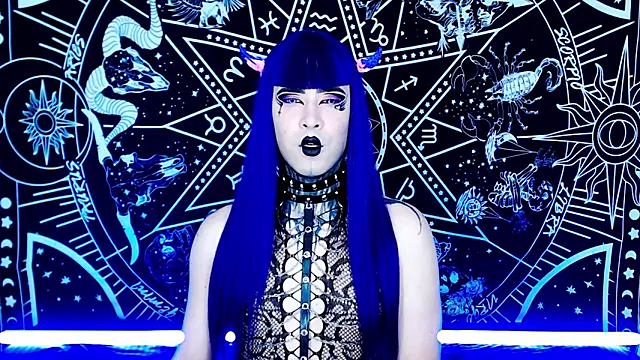 naomi satan online show from 30, 11, 2025