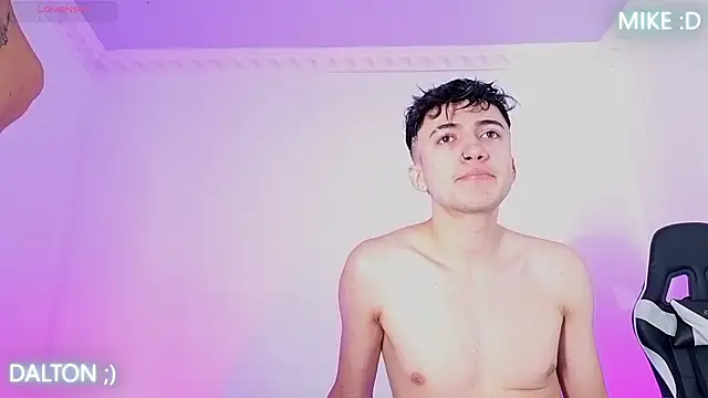 Snapshot of Mike_Benelli chatting on 14, 12, 2025 Mike Benelli online show from 14, 12, 2025