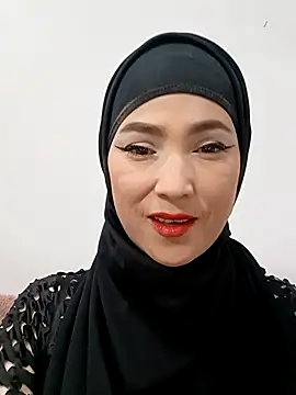 Snapshot of jamila_zair chatting on 2, 4, 2026 jamila zair online show from 2, 4, 2026