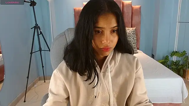 Snapshot of Milaa_Star_ chatting on 25, 2, 2026 Milaa Star online show from 25, 2, 2026