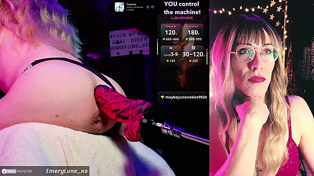 Snapshot of EmeryLune_xo chatting on 14, 1, 2026 EmeryLune xo online show from 14, 1, 2026