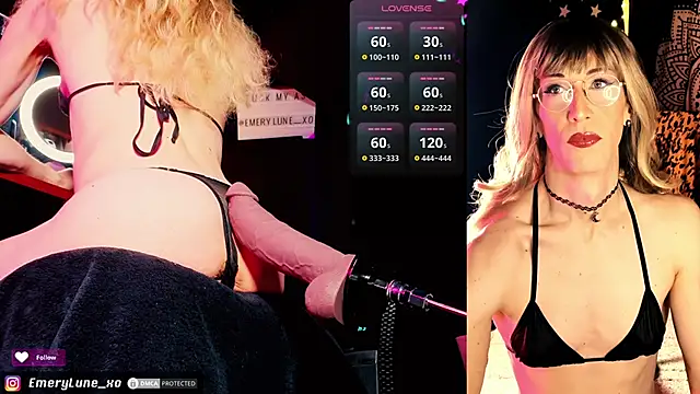 Snapshot of EmeryLune_xo chatting on 25, 3, 2026 EmeryLune xo online show from 25, 3, 2026