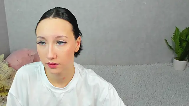 EileenMoores online show from 15, 12, 2025