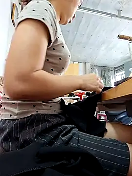 Snapshot of irina_hana chatting on 27, 10, 2025 irina hana online show from 27, 10, 2025