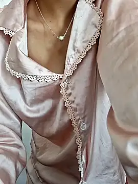 Snapshot of irina_hana chatting on 14, 11, 2025 irina hana online show from 14, 11, 2025