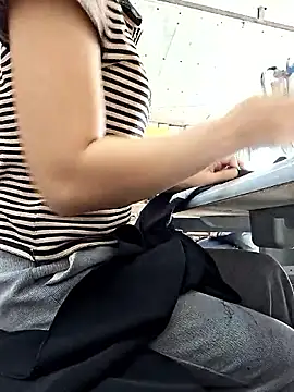 Snapshot of irina_hana chatting on 27, 11, 2025 irina hana online show from 27, 11, 2025