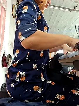 Snapshot of irina_hana chatting on 3, 12, 2025 irina hana online show from 3, 12, 2025