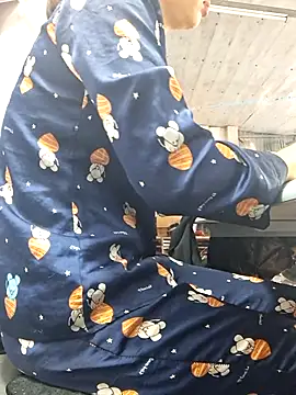 Snapshot of irina_hana chatting on 5, 12, 2025 irina hana online show from 5, 12, 2025