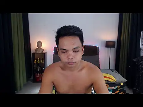 Snapshot of XExtraServiceManX chatting on 3, 10, 2025 XExtraServiceManX online show from 3, 10, 2025