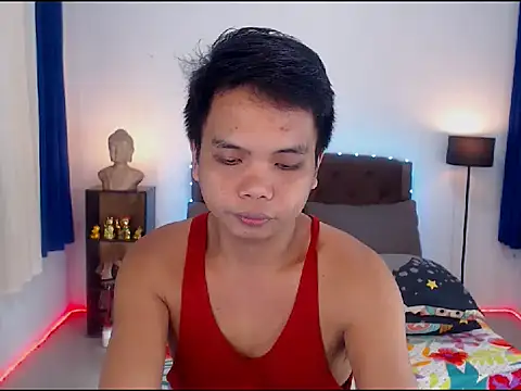 Snapshot of XExtraServiceManX chatting on 4, 11, 2025 XExtraServiceManX online show from 4, 11, 2025