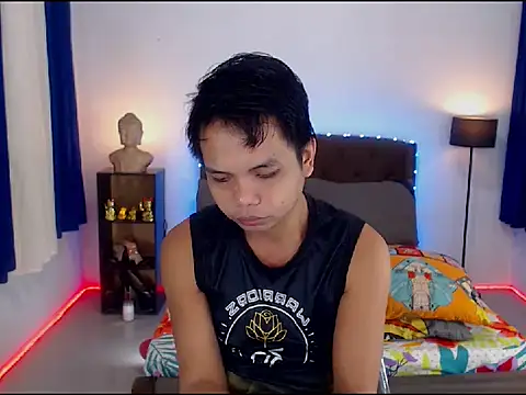 Snapshot of XExtraServiceManX chatting on 17, 11, 2025 XExtraServiceManX online show from 17, 11, 2025