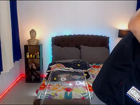 Snapshot of XExtraServiceManX chatting on 20, 11, 2025 XExtraServiceManX online show from 20, 11, 2025