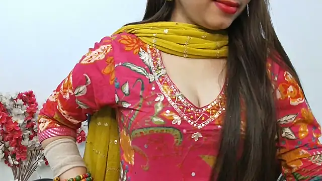 Snapshot of ruby100 chatting on 16, 11, 2025 ruby100 online show from 16, 11, 2025