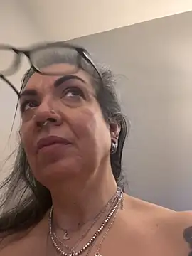 dieseldame1313 online show from 28, 1, 2025