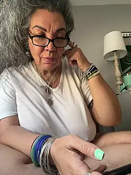 dieseldame1313 online show from 12, 3, 2025