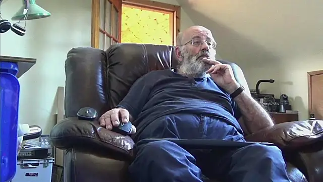 Snapshot of janzer13 chatting on 25, 9, 2025 janzer13 online show from 25, 9, 2025