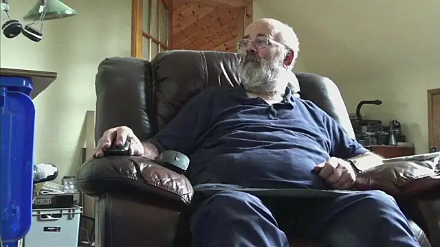 Snapshot of janzer13 chatting on 30, 9, 2025 janzer13 online show from 30, 9, 2025