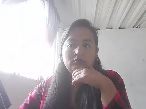 Snapshot of RosaPretty chatting on 5, 10, 2025 RosaPretty online show from 5, 10, 2025