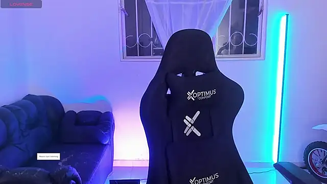 Aishelyng online show from 7, 10, 2025