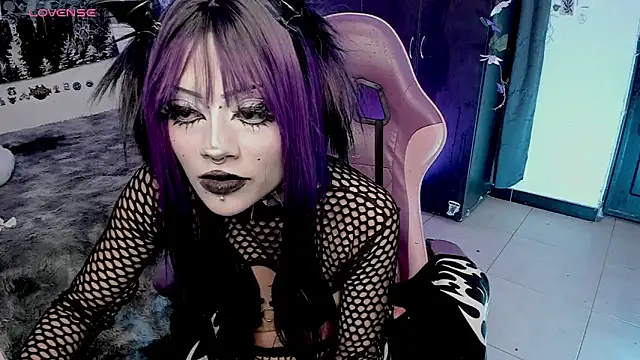 Snapshot of GothKitten666 chatting on 21, 6, 2026 GothKitten666 online show from 21, 6, 2026