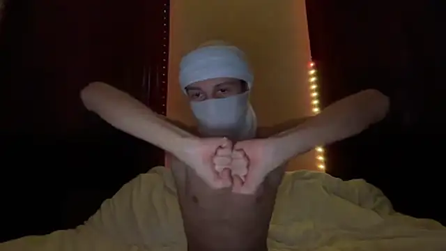 Snapshot of holydirt_luxeno1 chatting on 18, 10, 2025 holydirt luxeno1 online show from 18, 10, 2025