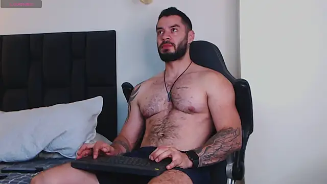 Snapshot of Drake_Cole chatting on 25, 5, 2026 Drake Cole online show from 25, 5, 2026