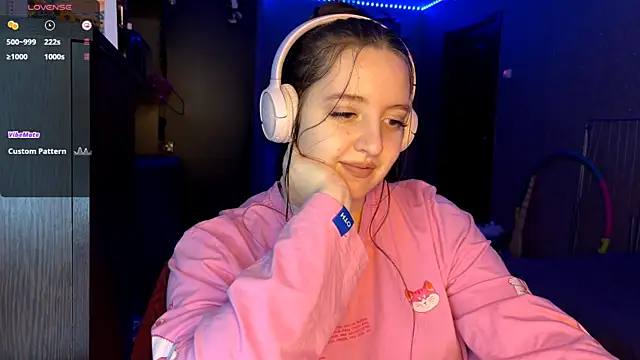 LauretteRagar online show from 27, 11, 2025