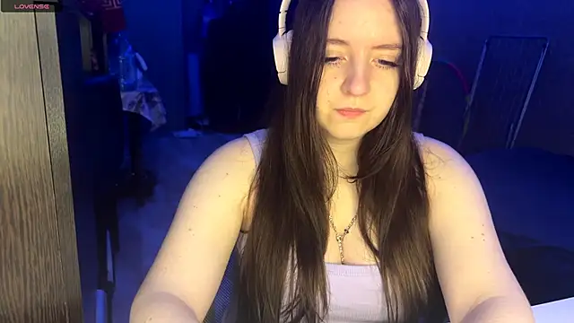 LauretteRagar online show from 2, 12, 2025