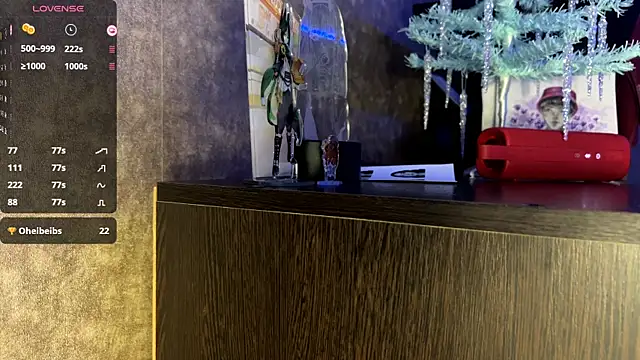 LauretteRagar online show from 16, 12, 2025