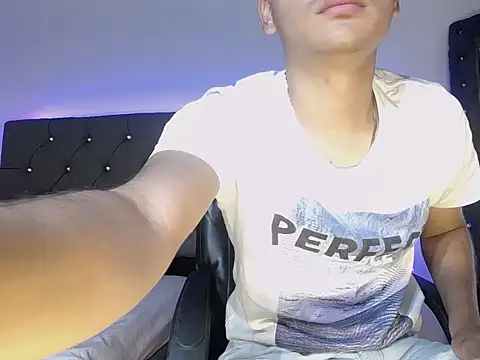 Charlie Cock  online show from 21, 12, 2025