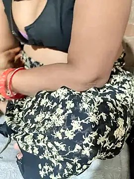 POOJACOUPLE online show from 18, 1, 2026