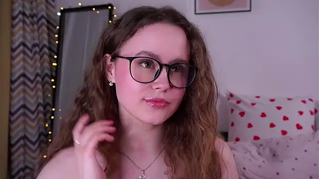 Snapshot of SusannaScholler chatting on 2, 4, 2026 SusannaScholler online show from 2, 4, 2026