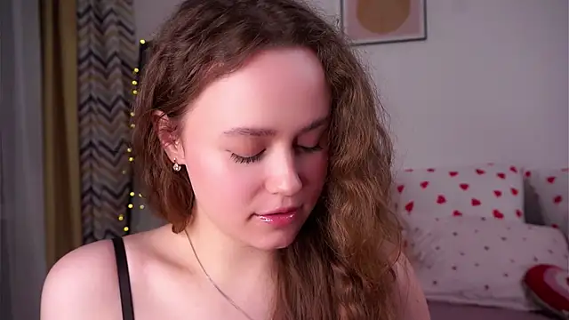 Snapshot of SusannaScholler chatting on 9, 4, 2026 SusannaScholler online show from 9, 4, 2026