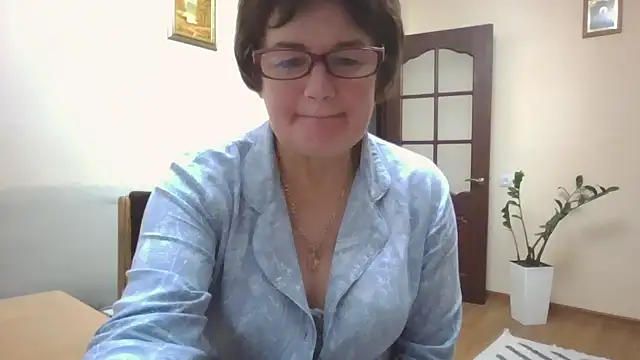 Snapshot of Galina56301 chatting on 10, 10, 2025 Galina56301 online show from 10, 10, 2025