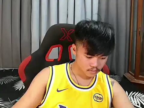 hot emman online show from 7, 10, 2025