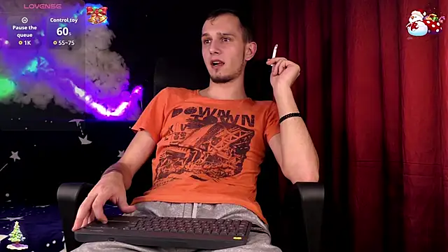 Snapshot of AxelMassimo chatting on 15, 12, 2025 AxelMassimo online show from 15, 12, 2025