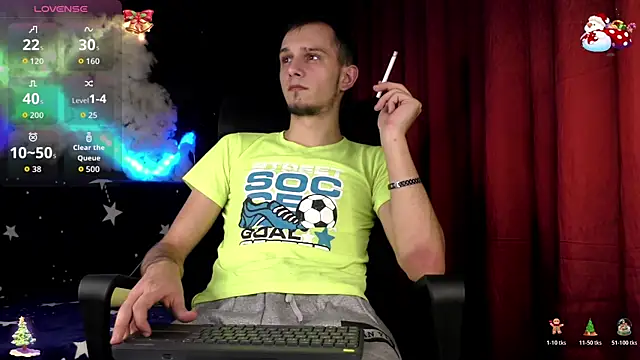 Snapshot of AxelMassimo chatting on 17, 12, 2025 AxelMassimo online show from 17, 12, 2025