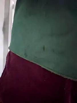 Snapshot of Virgin_Pussy_Horny chatting on 28, 9, 2025 Virgin Pussy Horny online show from 28, 9, 2025