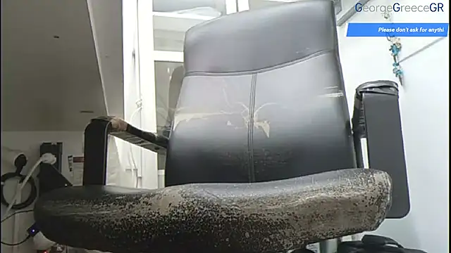 Snapshot of GeorgeGreece2025 chatting on 29, 10, 2025 GeorgeGreece2025 online show from 29, 10, 2025