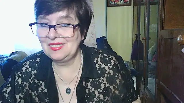 VeronicaGold511 online show from 5, 4, 2026