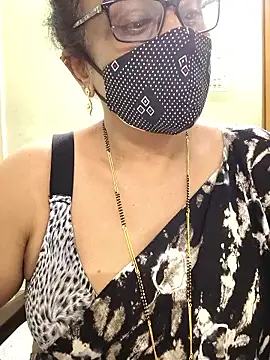 sweet-lotus online show from 11, 10, 2025