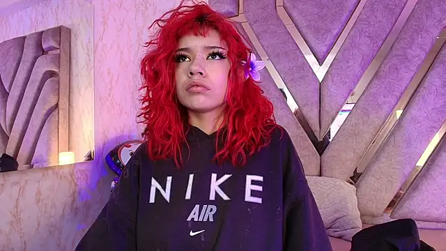 Snapshot of redd_pandaa chatting on 18, 10, 2025 redd pandaa online show from 18, 10, 2025