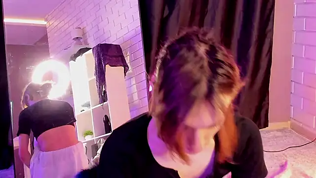 Anjela Botton online show from 27, 11, 2025