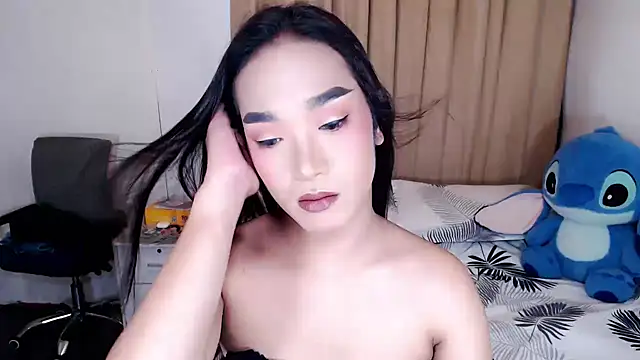 AsianHugeWildSaussage online show from 17, 6, 2026