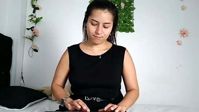 Snapshot of abella-lemus chatting on 28, 2, 2026 abella-lemus online show from 28, 2, 2026