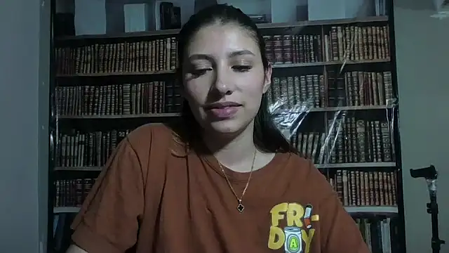 Snapshot of AriaBliss- chatting on 23, 9, 2025 AriaBliss- online show from 23, 9, 2025