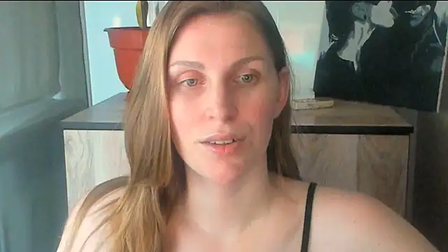 JuliaMuuun online show from 24, 4, 2026